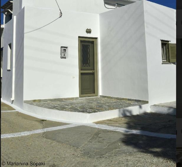 Spitaki Serifos Landhaus